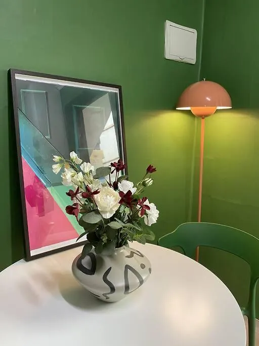 Chic 2-Bedroom Stay In Hongdae Σεούλ 0*,