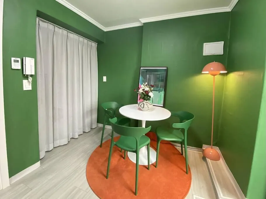 Apartment Chic 2-Bedroom Stay In Hongdae Seoul
