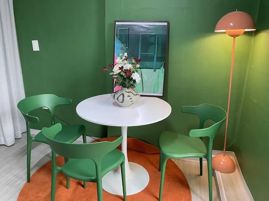 Chic 2-Bedroom Stay In Hongdae Seoul Apartment