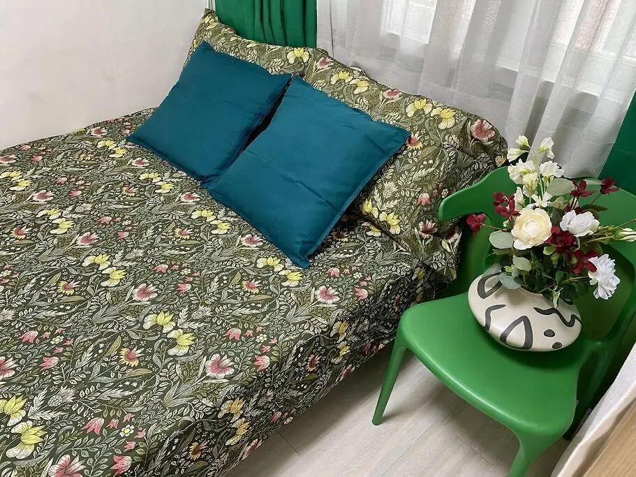 Chic 2-Bedroom Stay In Hongdae Seoul Apartment